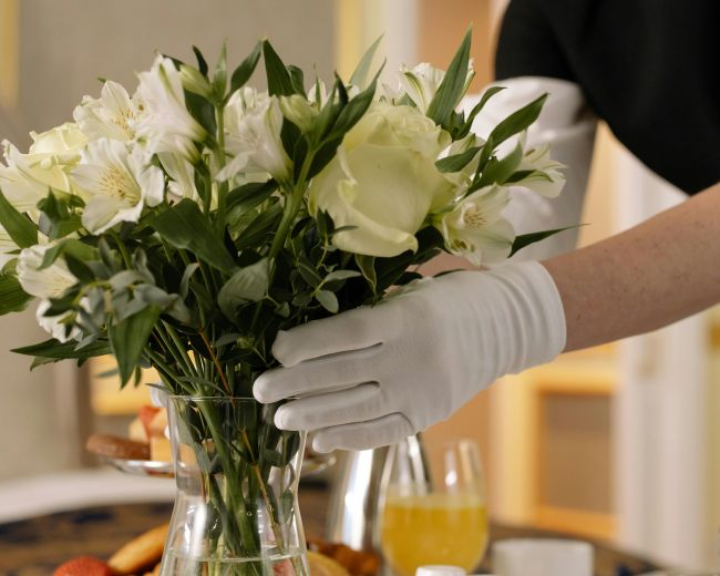 Kwiaty przy każdym stoliku